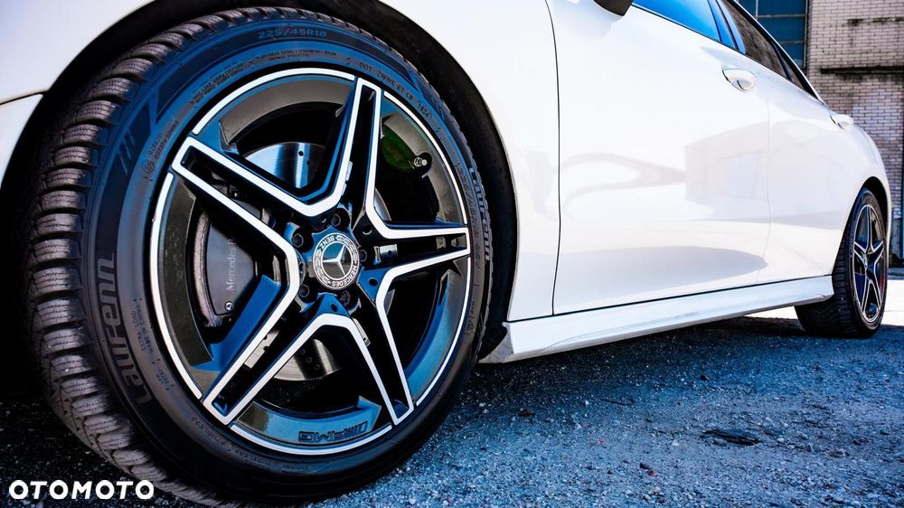 Mercedes-Benz CLA 200 AMG Line 7G-DCT - 2