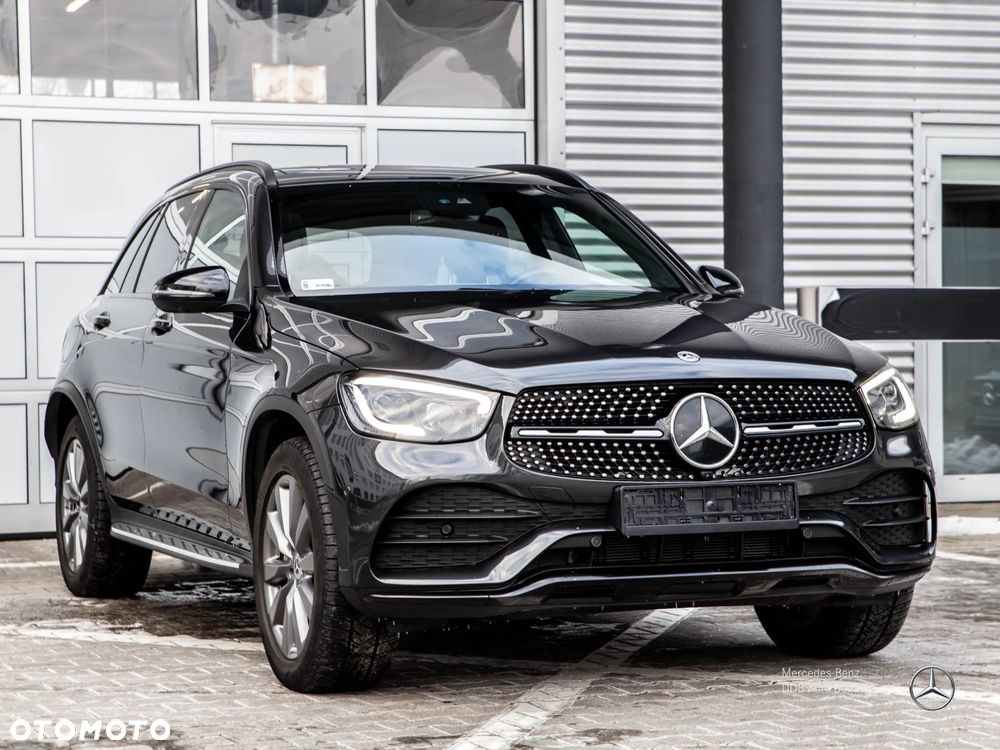Mercedes-Benz GLC 300 e 4-Matic Business Edition - 4