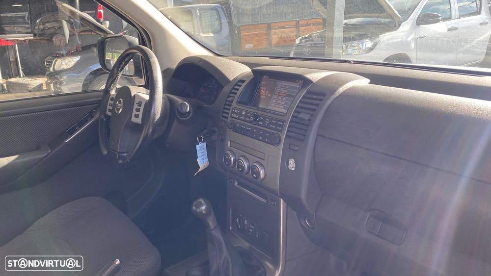 Nissan Navara 2.5 dCi CD SE Comf.+BDT - 21