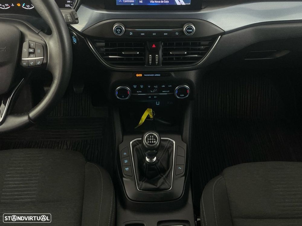 Ford Focus 1.0 EcoBoost Active - 16