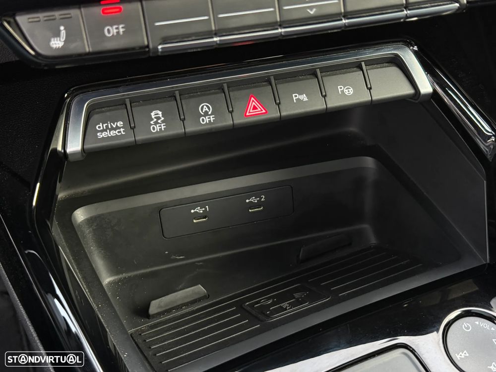 Audi RS3 Sportback 2.5 TFSI quattro S tronic - 21