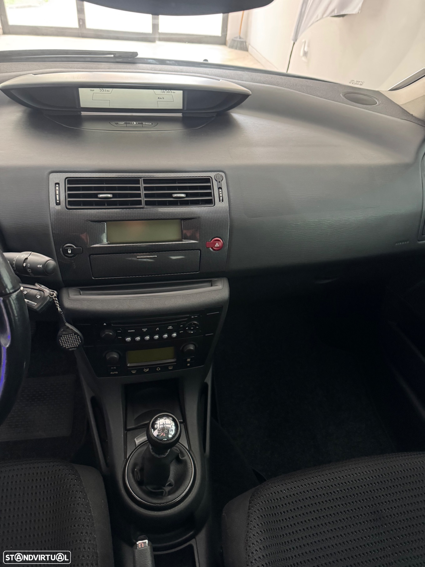 Citroën C4 1.4 16V SX - 19