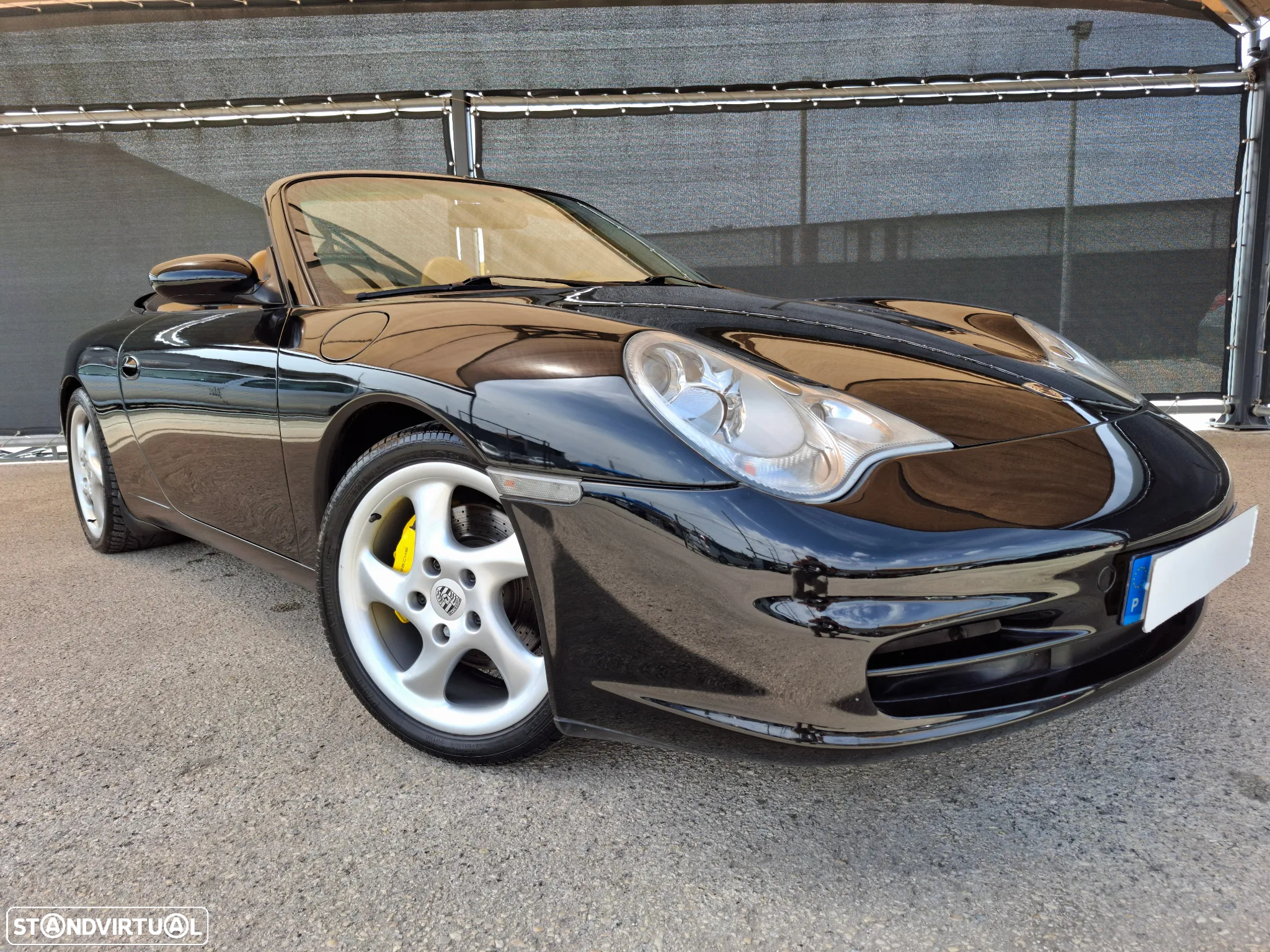 Porsche 911 (996) Carrera Cabrio - 2