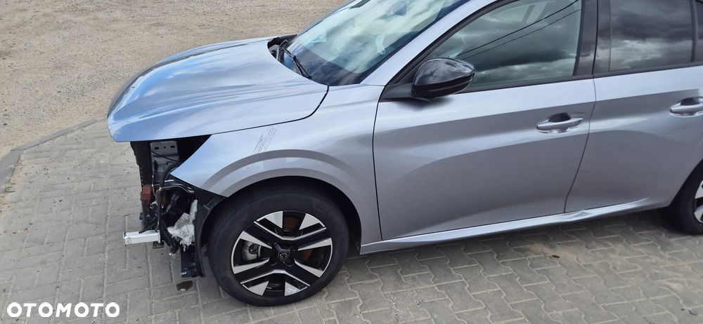 Peugeot 208 50kWh Business - 10