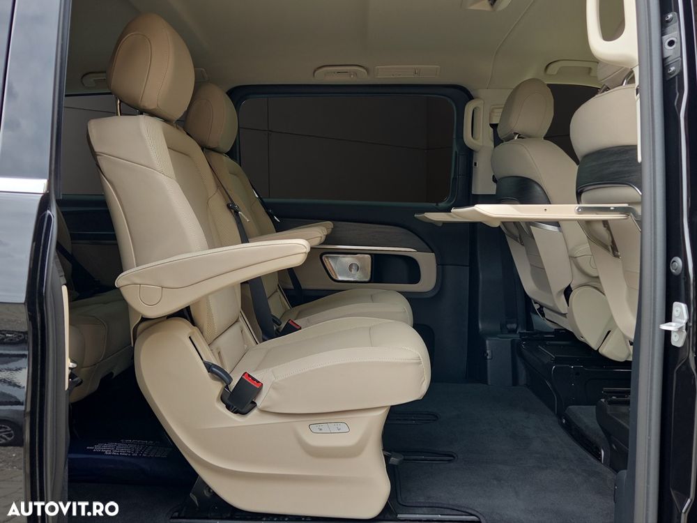 Mercedes-Benz V 300 d Extralang 4Matic 9G-TRONIC Exclusive - 11