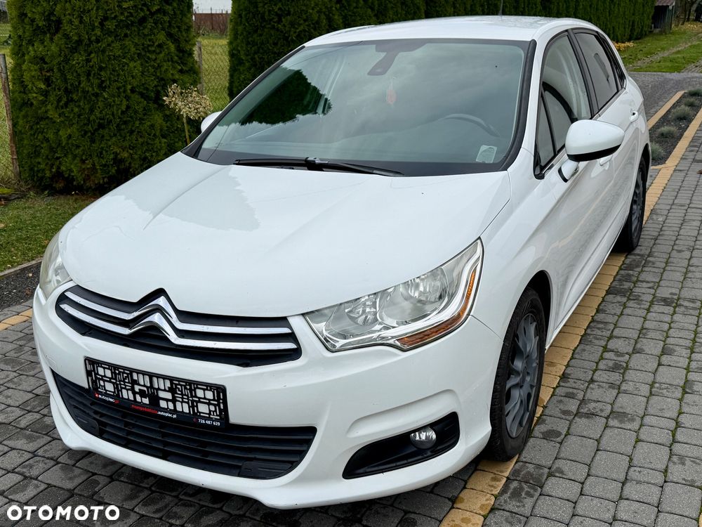 Citroen C4 2010 photo 2