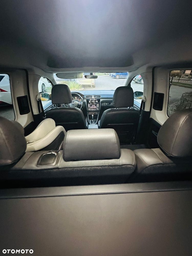 Volkswagen Caddy 1.4 TSI Highline DSG - 11