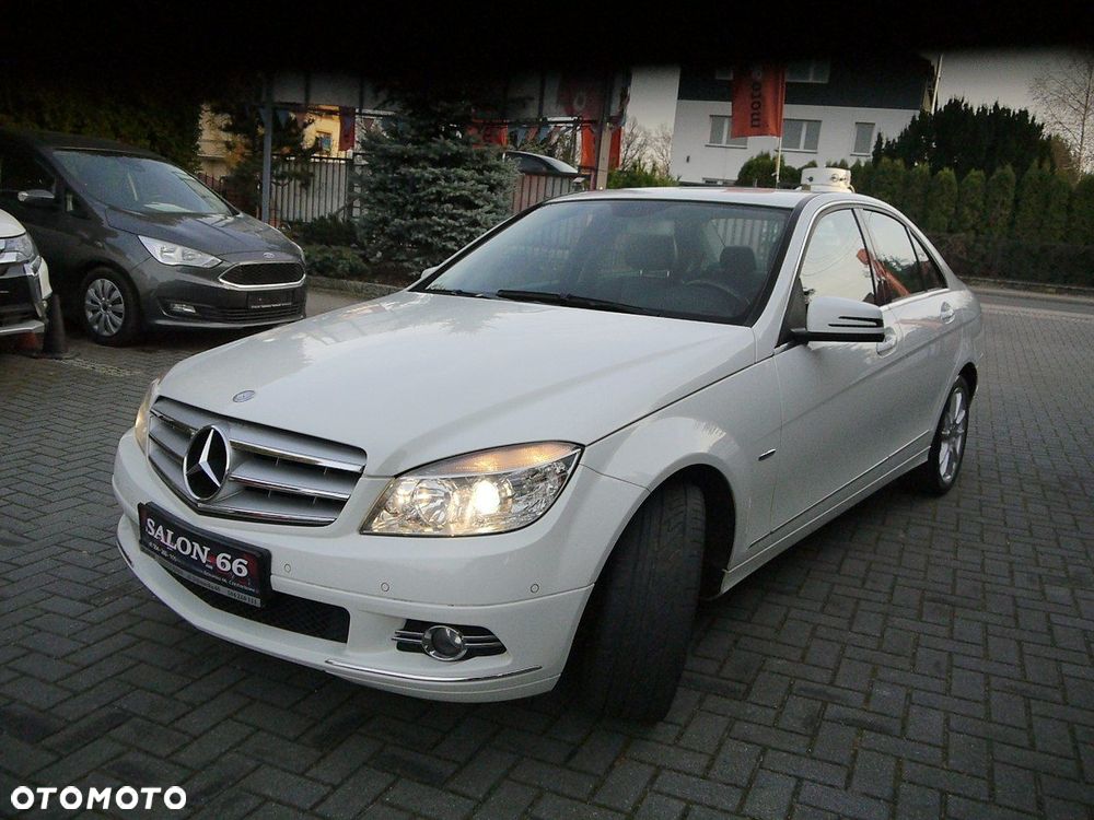 Mercedes-Benz Klasa C 180 BlueEFFICIENCY 7G-TRONIC Avantgarde - 8