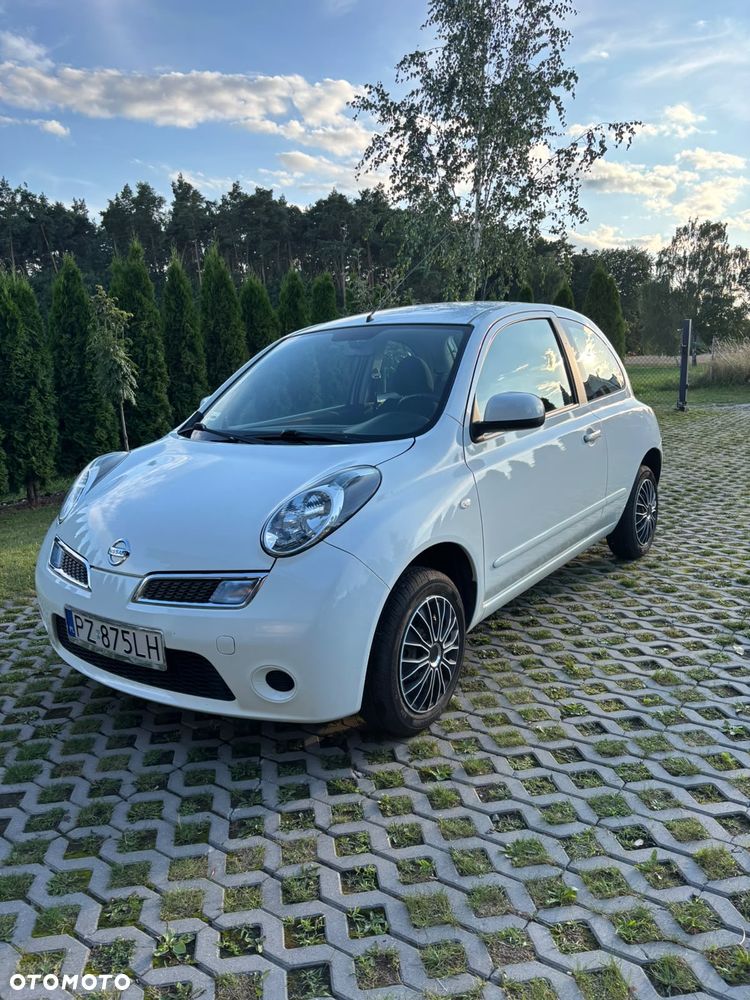 Nissan Micra - 1