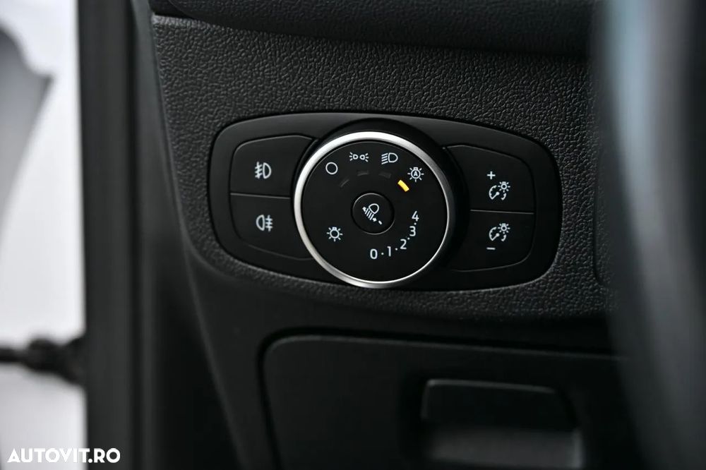 Ford Focus 1.5 EcoBlue Titanium Business - 26
