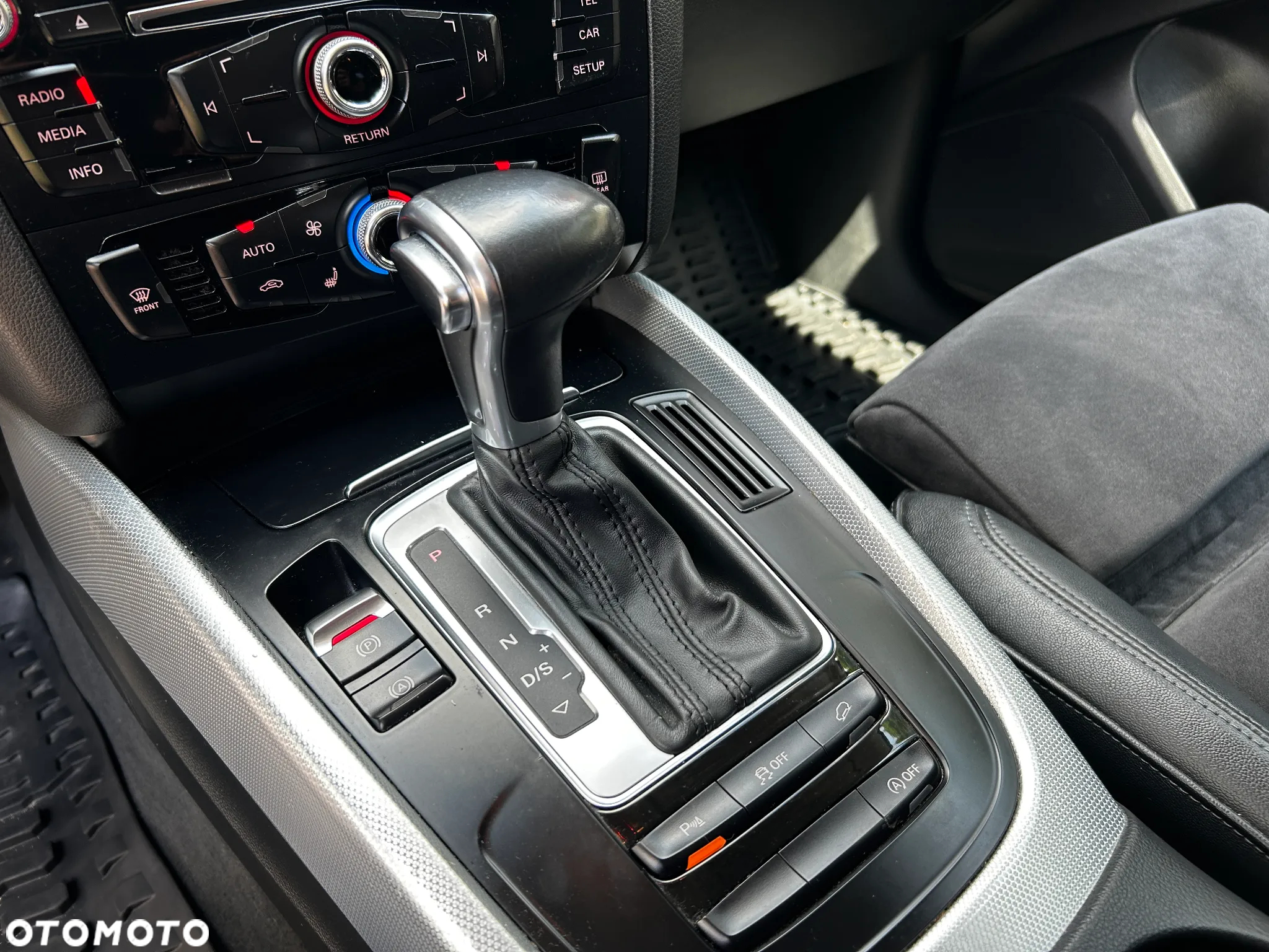 Audi Q5 2.0 TDI quattro S tronic - 28