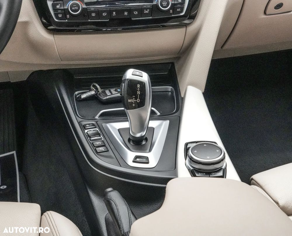 BMW Seria 3 330e iPerformance AT Luxury Line Purity - 22