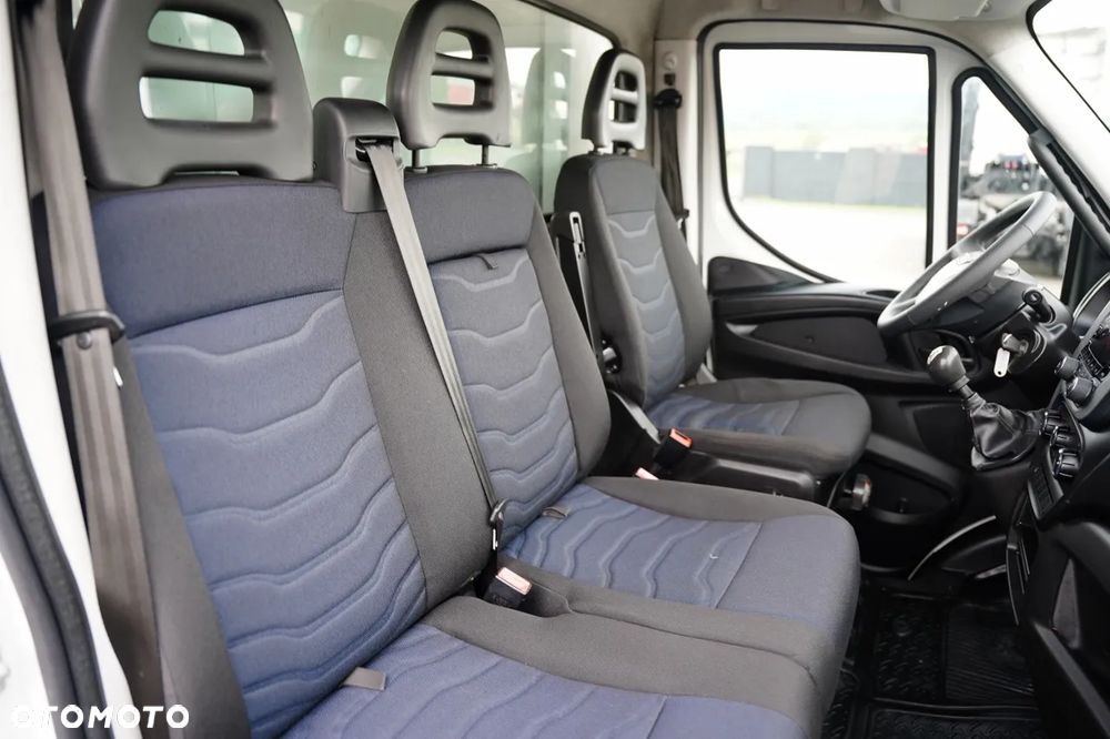 Iveco DAILY 35-150 / CHŁODNIA / THERMO KING / MANUAL / BLIŹNIAK / 3 MIEJSCA / - 32