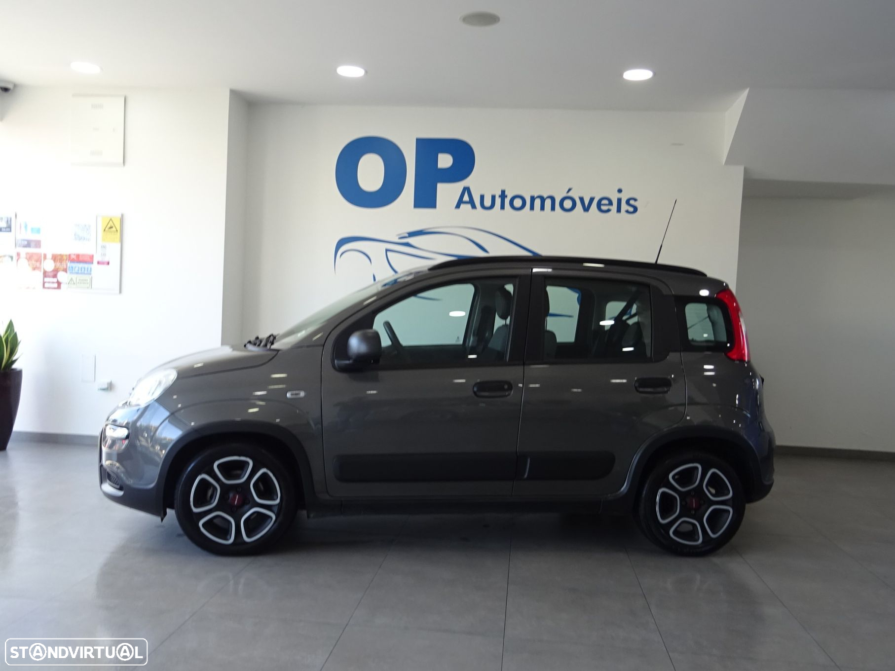 Fiat Panda 1.0 Hybrid City Life - 2