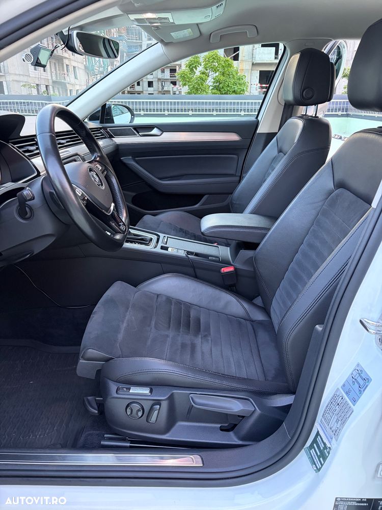 Volkswagen Passat 2.0 TDI DSG 4Motion Highline - 13