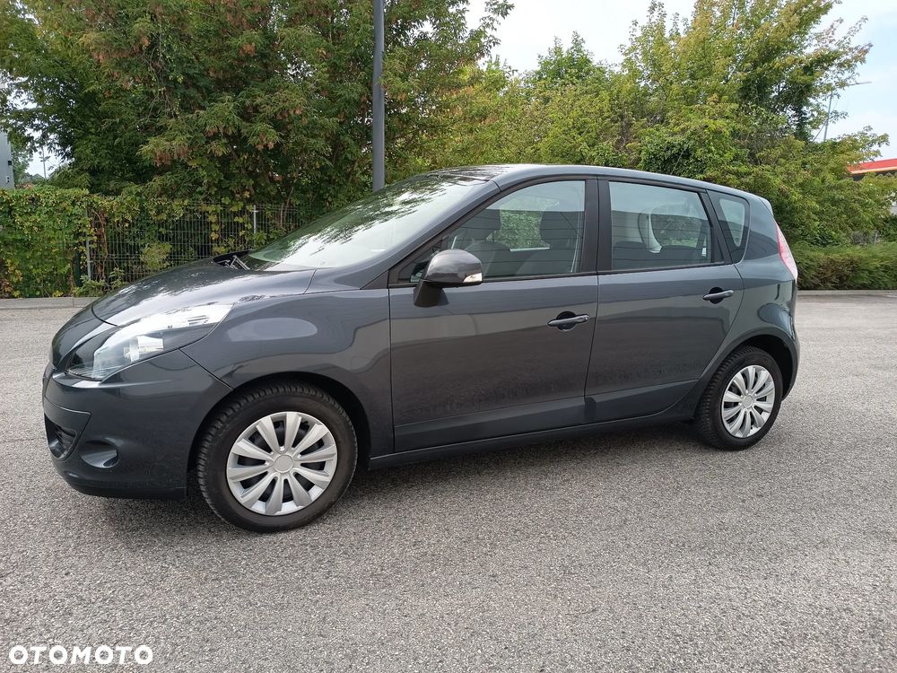 Renault Scenic 1.6 16V 110 TomTom Edition - 3