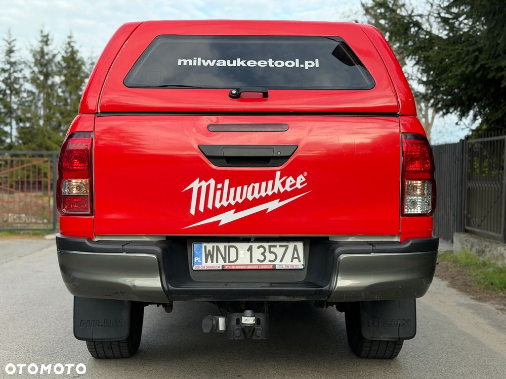 Toyota Hilux 2.4 D-4D Double Cab DLX 4x4 - 5