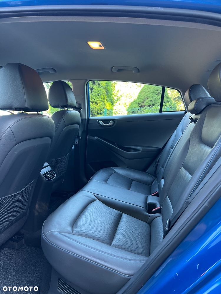 Hyundai IONIQ Hybrid Premium - 22
