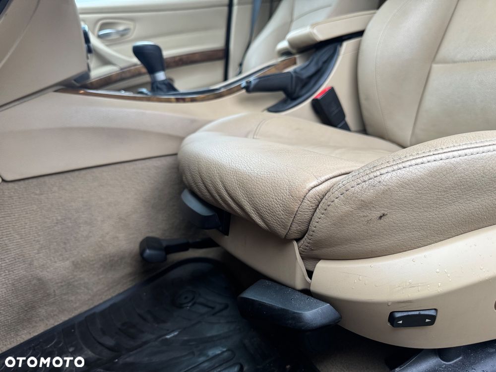 BMW Seria 3 320i Edition Sport - 14