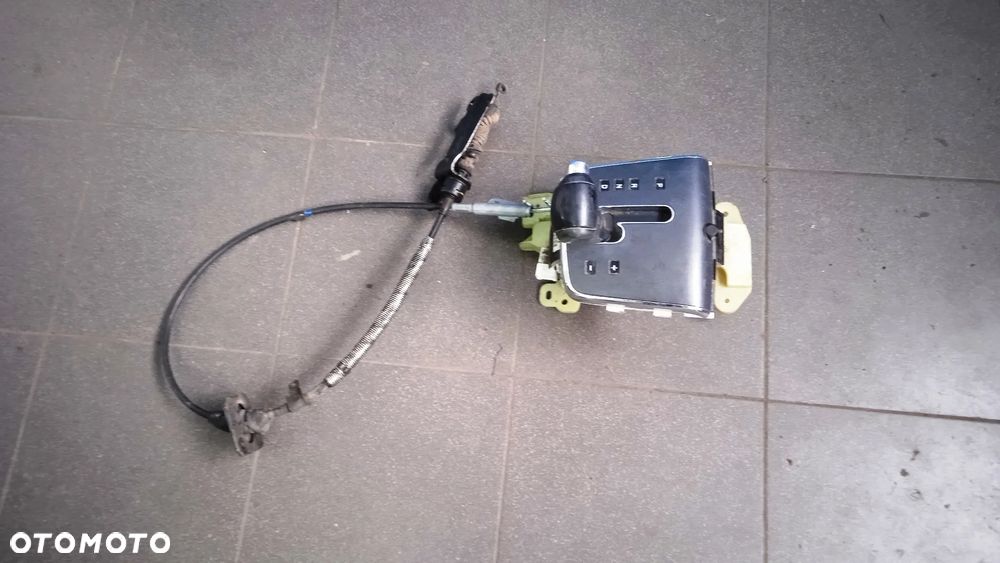 KIA SORENTO AUTOMAT	DWA3E74111 Y14		WYBIERAK - 1