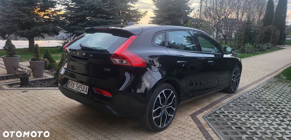Volvo V40 D2 Momentum - 3