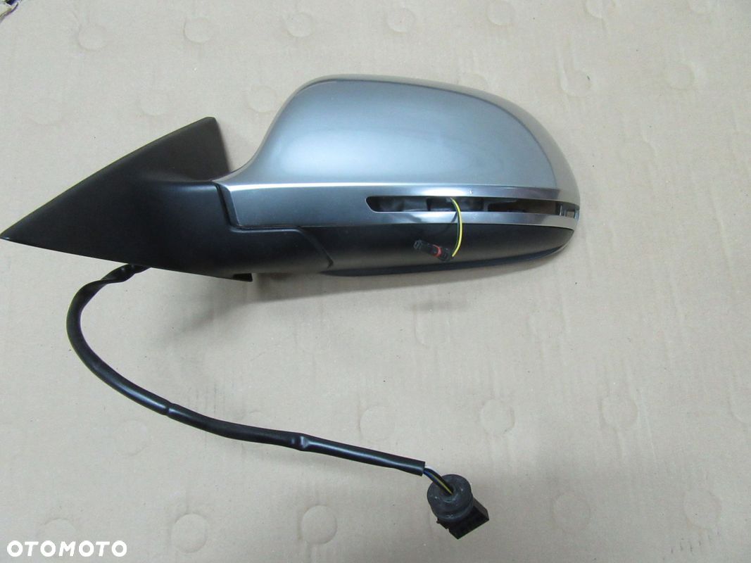LUSTERKO AUDI S5 8T0 CHROM LUSTERKO AUDI RS5 6pin - 1