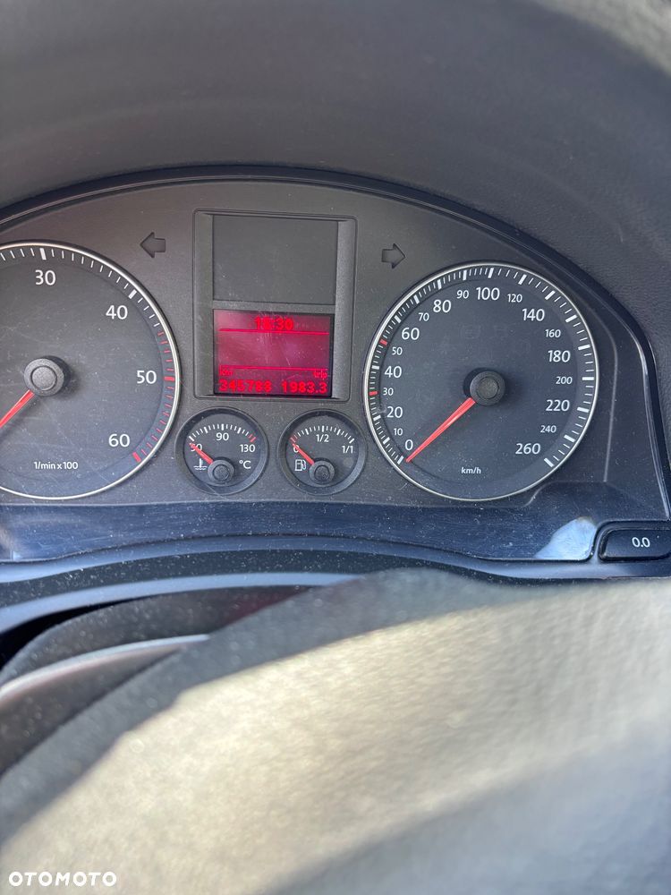 Volkswagen Golf 1.9 TDI Edition - 4