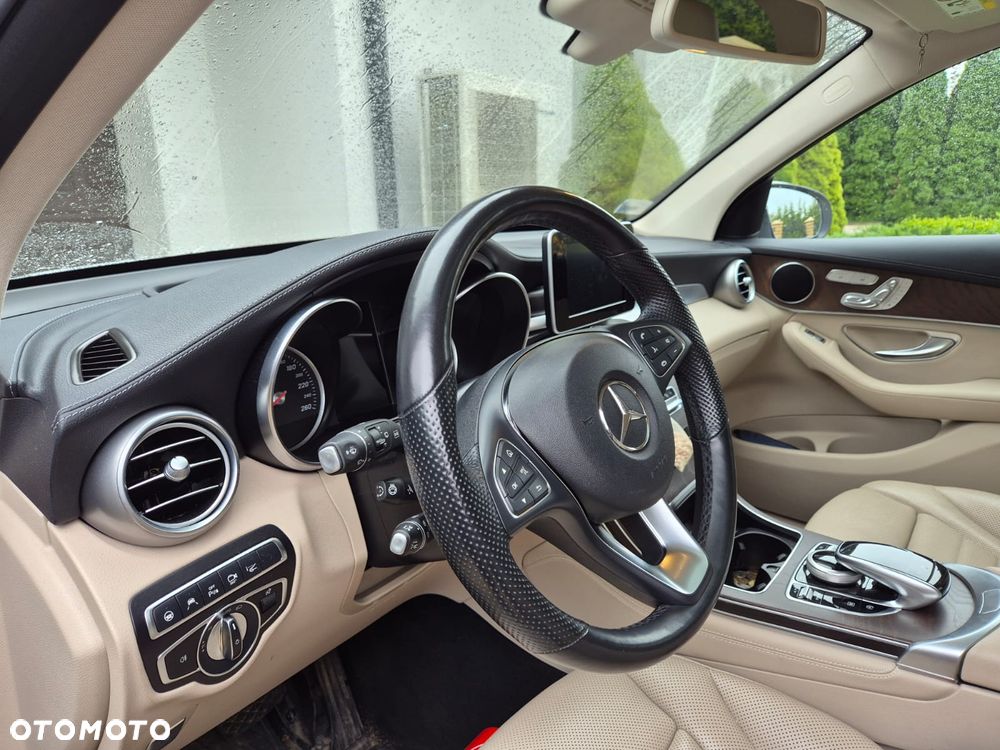 Mercedes-Benz GLC - 3