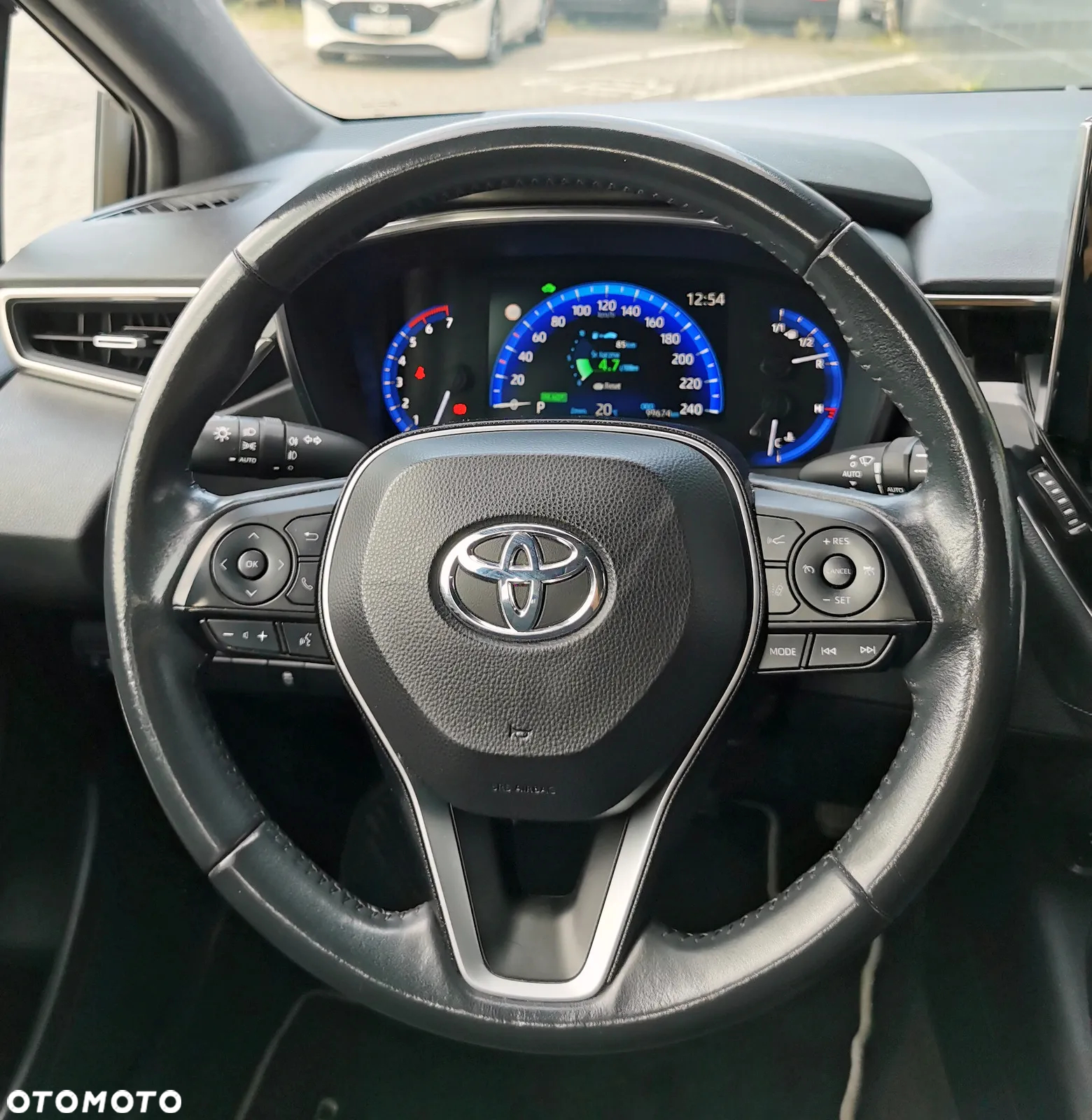 Toyota Corolla 1.8 Hybrid Comfort - 10