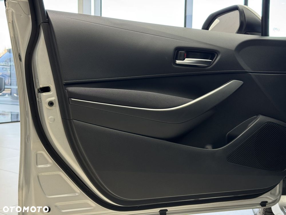 Toyota Corolla - 12