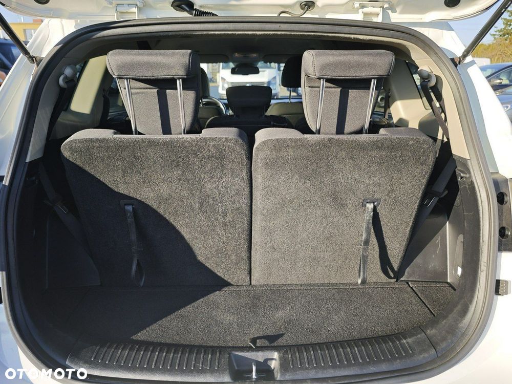 Kia Carens 1.6 GDI XL 7os - 6