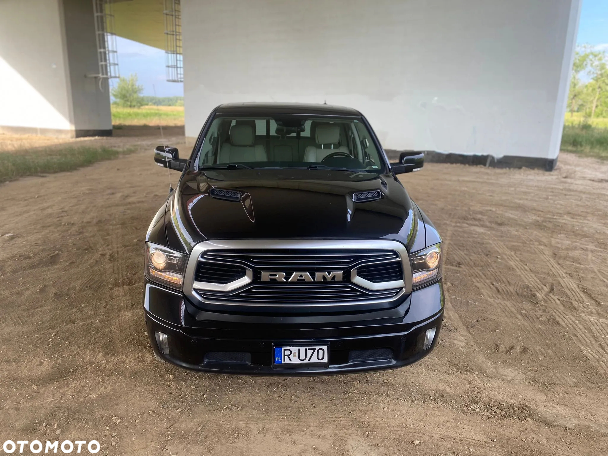 Dodge RAM 1500 5.7 4x4 - 10
