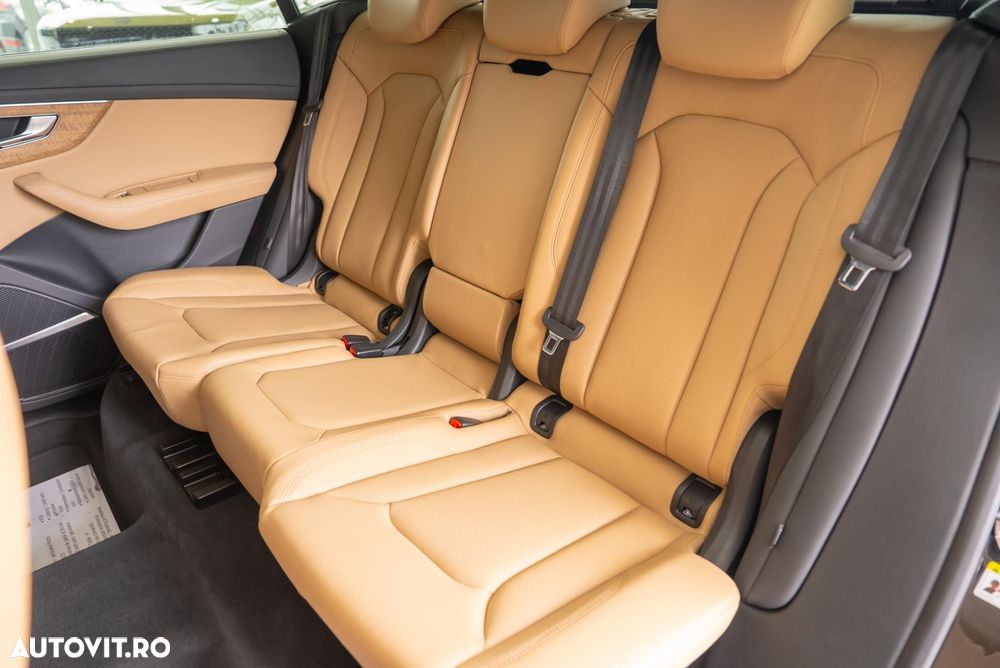 Audi Q8 55 TFSI quattro Tiptronic - 35