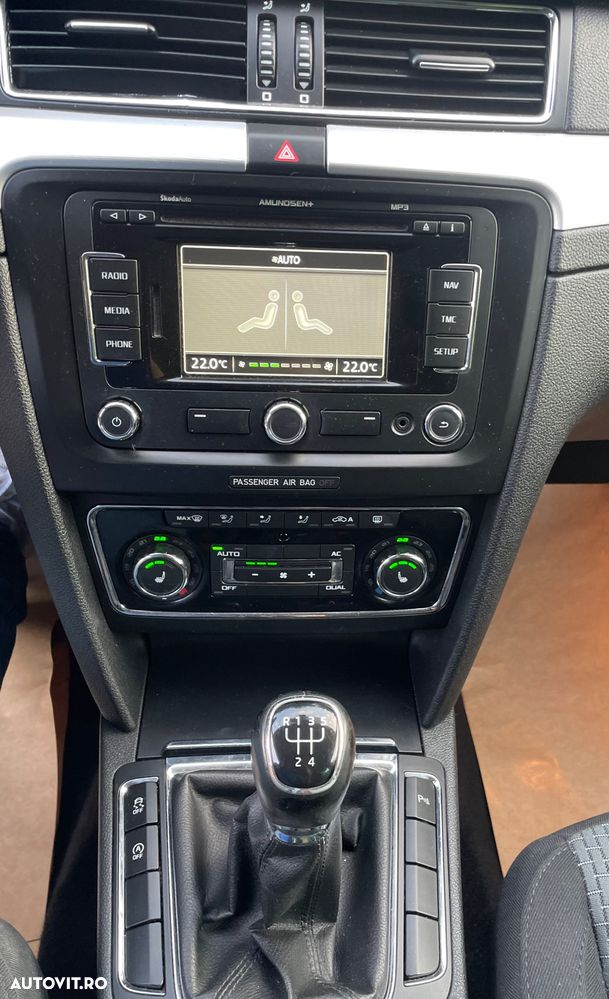 Skoda Superb 1.6 TDI GreenLine - 27