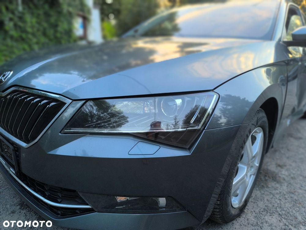 Skoda Superb 2.0 TDI DSG L&K - 16