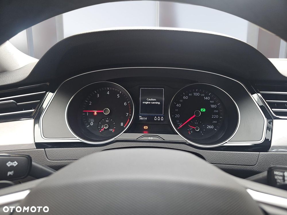 Volkswagen Passat Variant 1.5 TSI EVO Business DSG - 16
