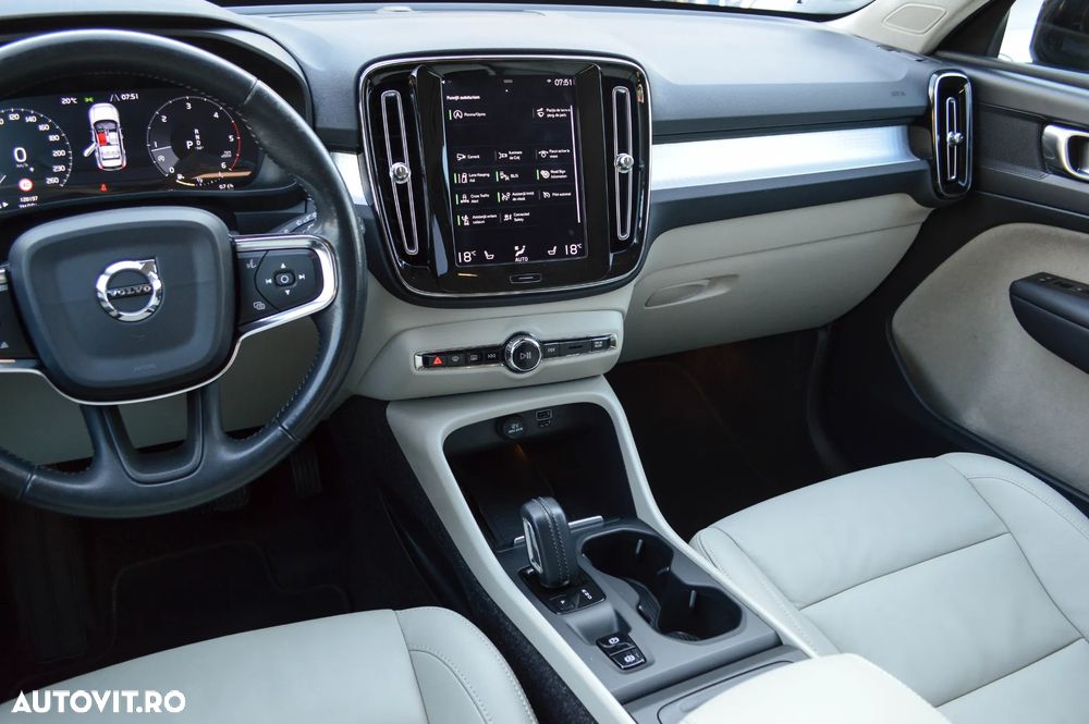 Volvo XC 40 D4 AWD Inscription - 35