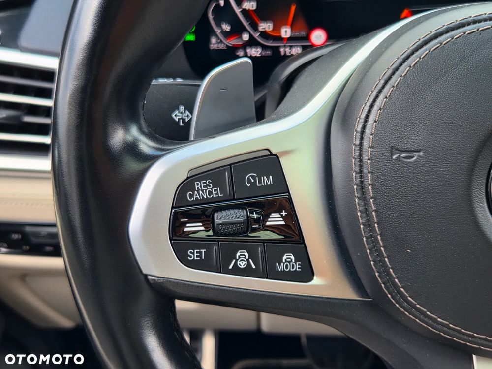 BMW X7 M50d sport - 20