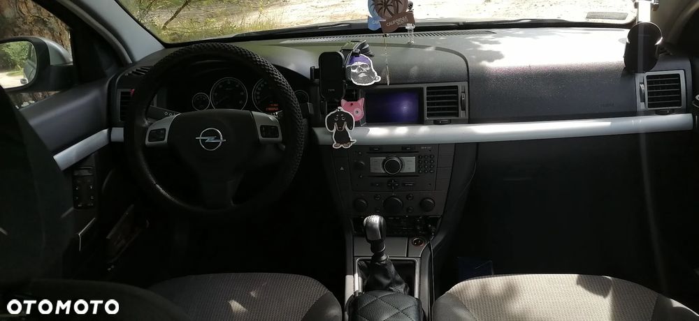 Opel Vectra 1.9 CDTI - 21
