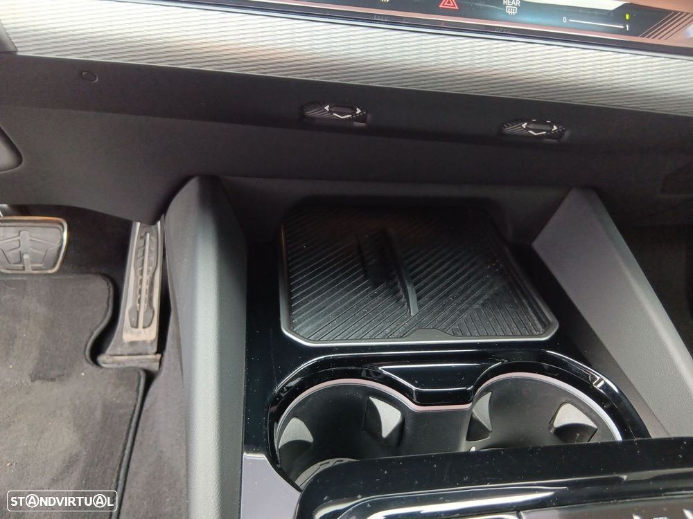 BMW i5 eDrive40 Pack Desportivo M - 17