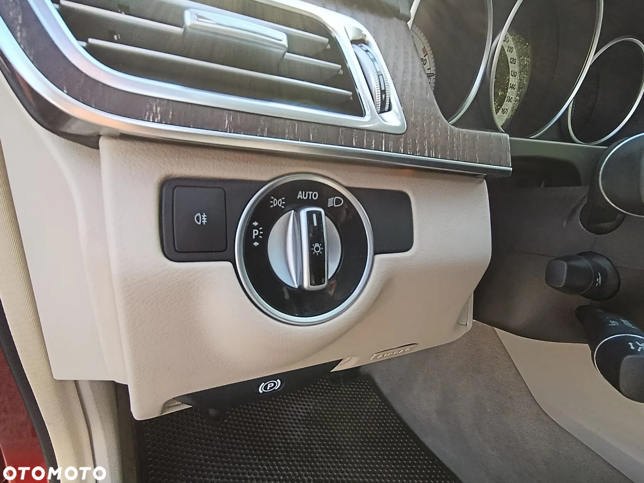 Mercedes-Benz Klasa E 400 7G-TRONIC Avantgarde - 27