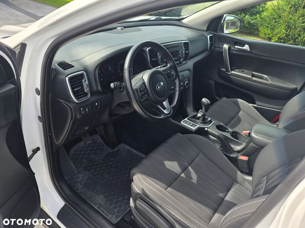 Kia Sportage 1.6 GDI 2WD Attract - 11