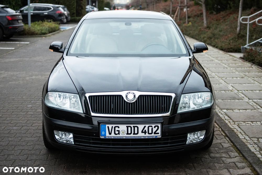 Skoda Octavia 1.9 TDI DSG Elegance - 9