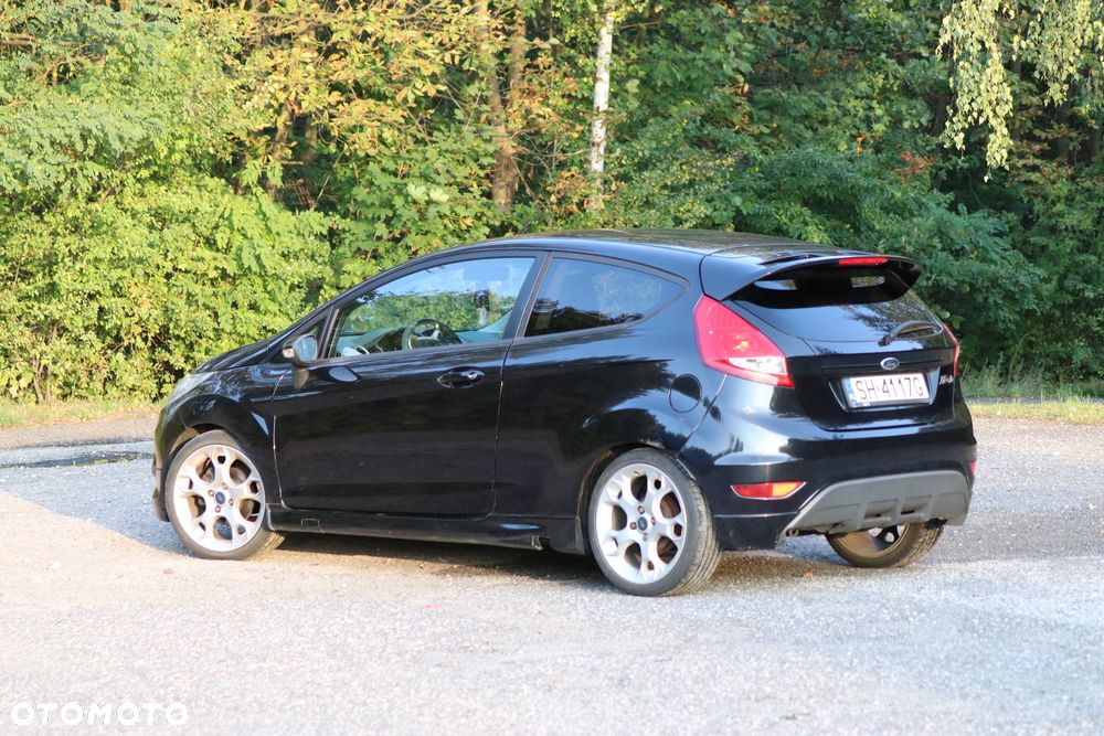 Ford Fiesta - 4