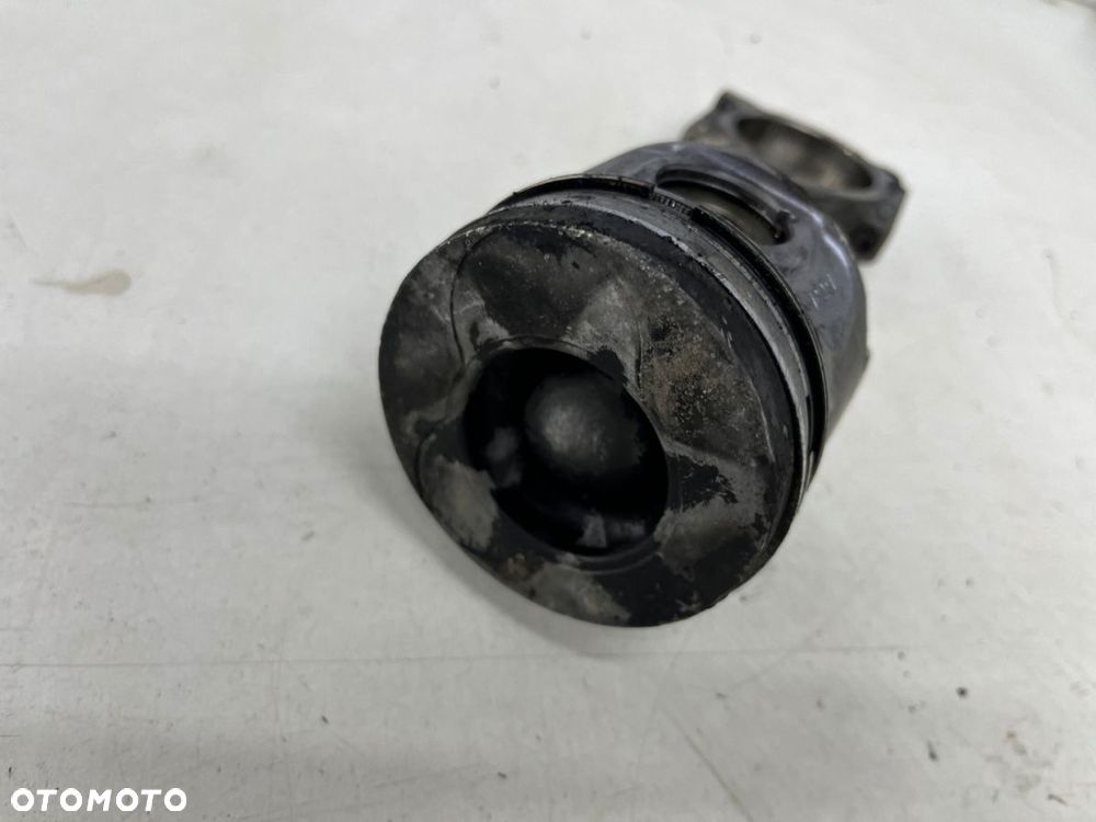 Tłok korbowód Renault Megane Clio Scenic Laguna Dacia Logan Duster Sandero Qashqai 1.5 dCi K9KT766 - 7