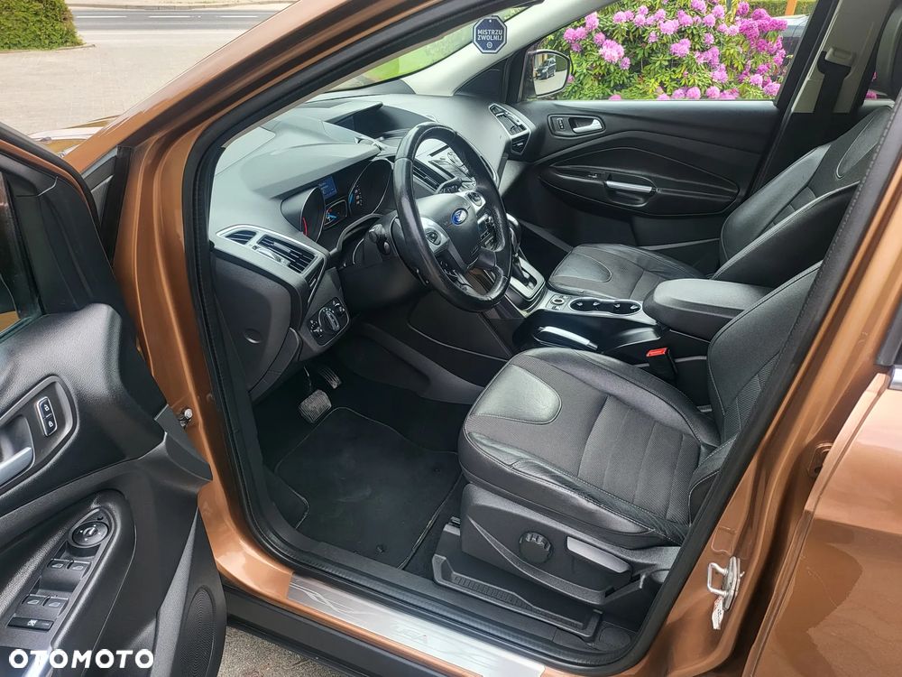 Ford Kuga 2.0 TDCi 4x4 Titanium - 17