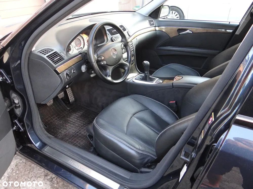 Mercedes-Benz Klasa E 200 Kompressor Avantgarde - 31