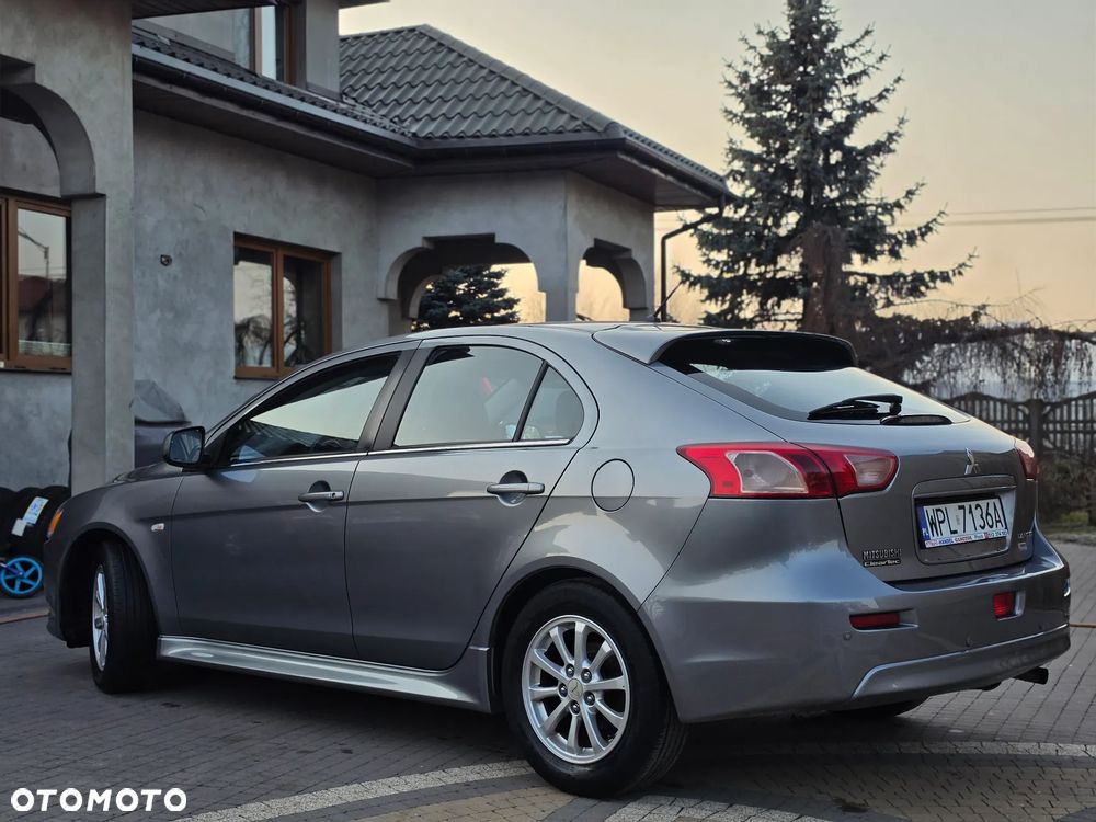 Mitsubishi Lancer - 7