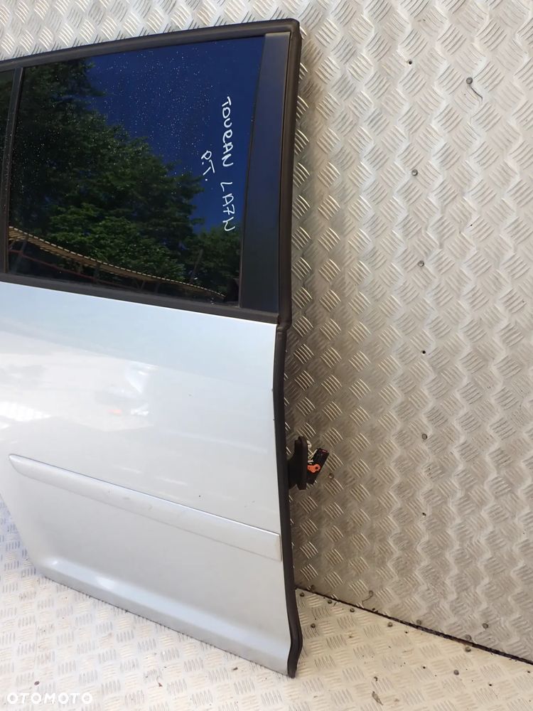 DRZWI PRAWY  PRZÓD VW TOURAN KOD LAKIERU LA7W 450 ZŁ - 4