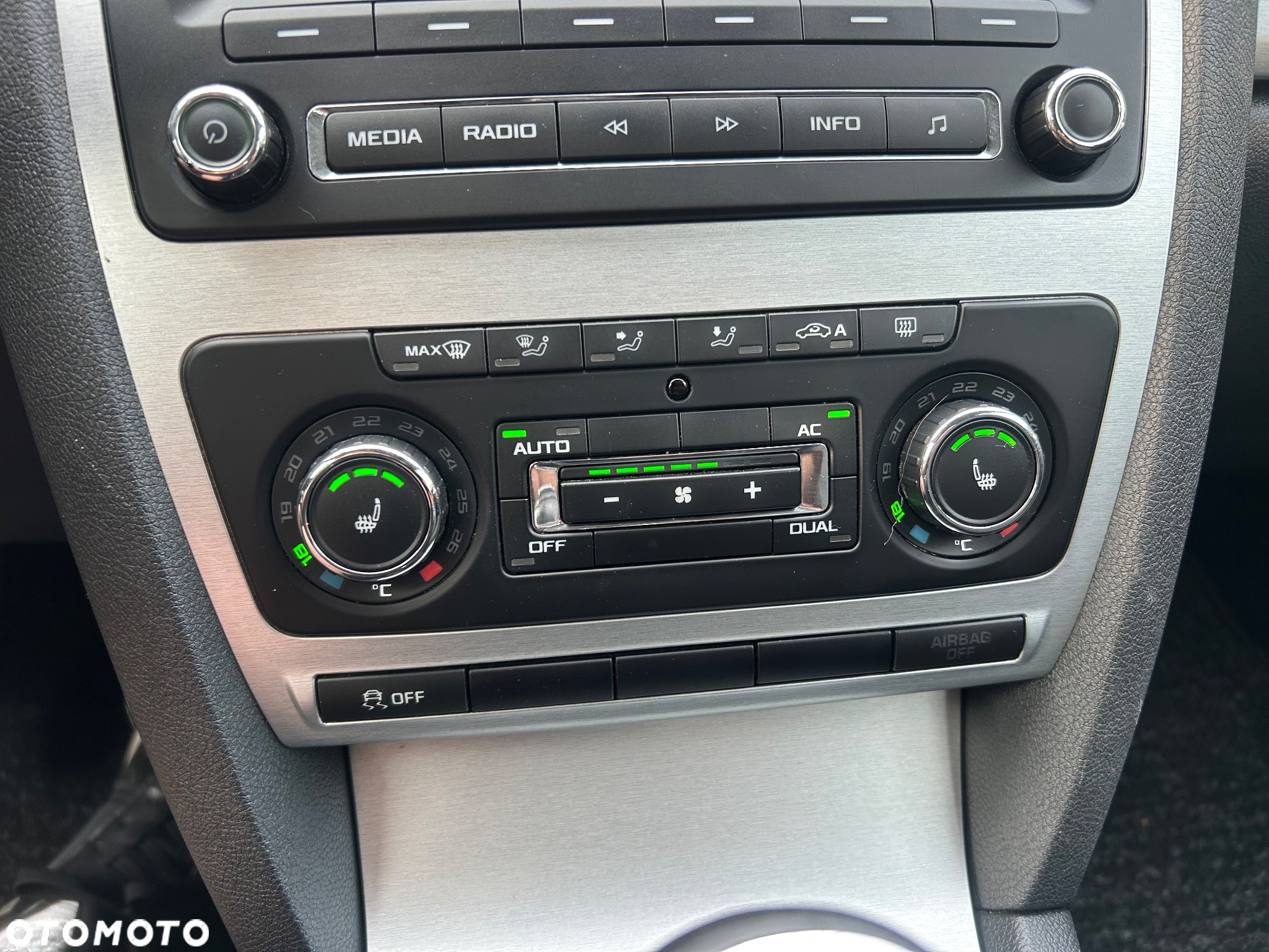 Skoda Octavia Combi 2.0 TDI DPF 4x4 Scout - 20